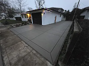 RMR Construction & Remodeling concrete construction, driveways, walkways, retaining walls, pavers, backyard landscaping, backyard remodeling, whole house landscaping