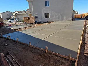 RMR Construction & Remodeling concrete construction, driveways, walkways, retaining walls, pavers, backyard landscaping, backyard remodeling, whole house landscaping